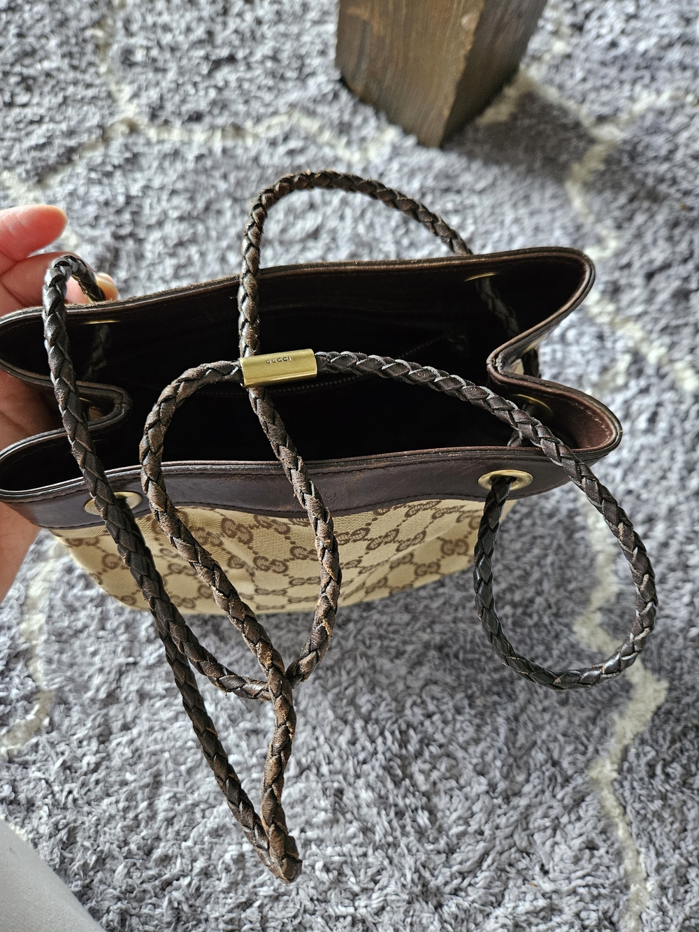 Gucci Beige & Brown GG Canvas Drawstring Shoulder/Crossbody Bag - Picture 10 of 11